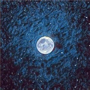 美女被骗到透明屋里强行插入
